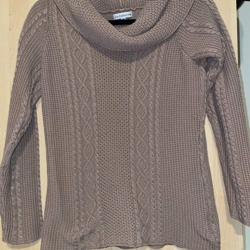 Brown sweater